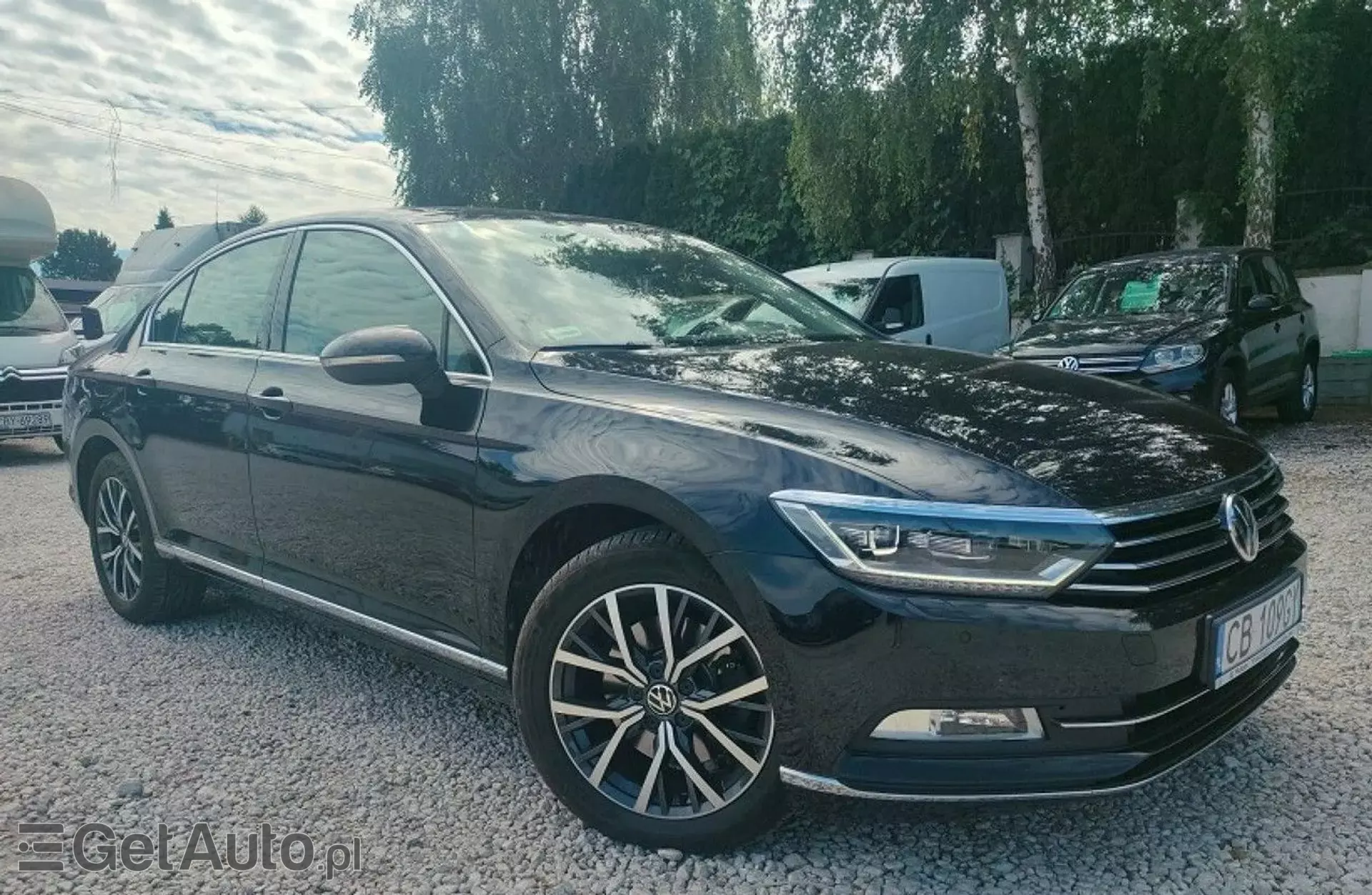 VOLKSWAGEN Passat 