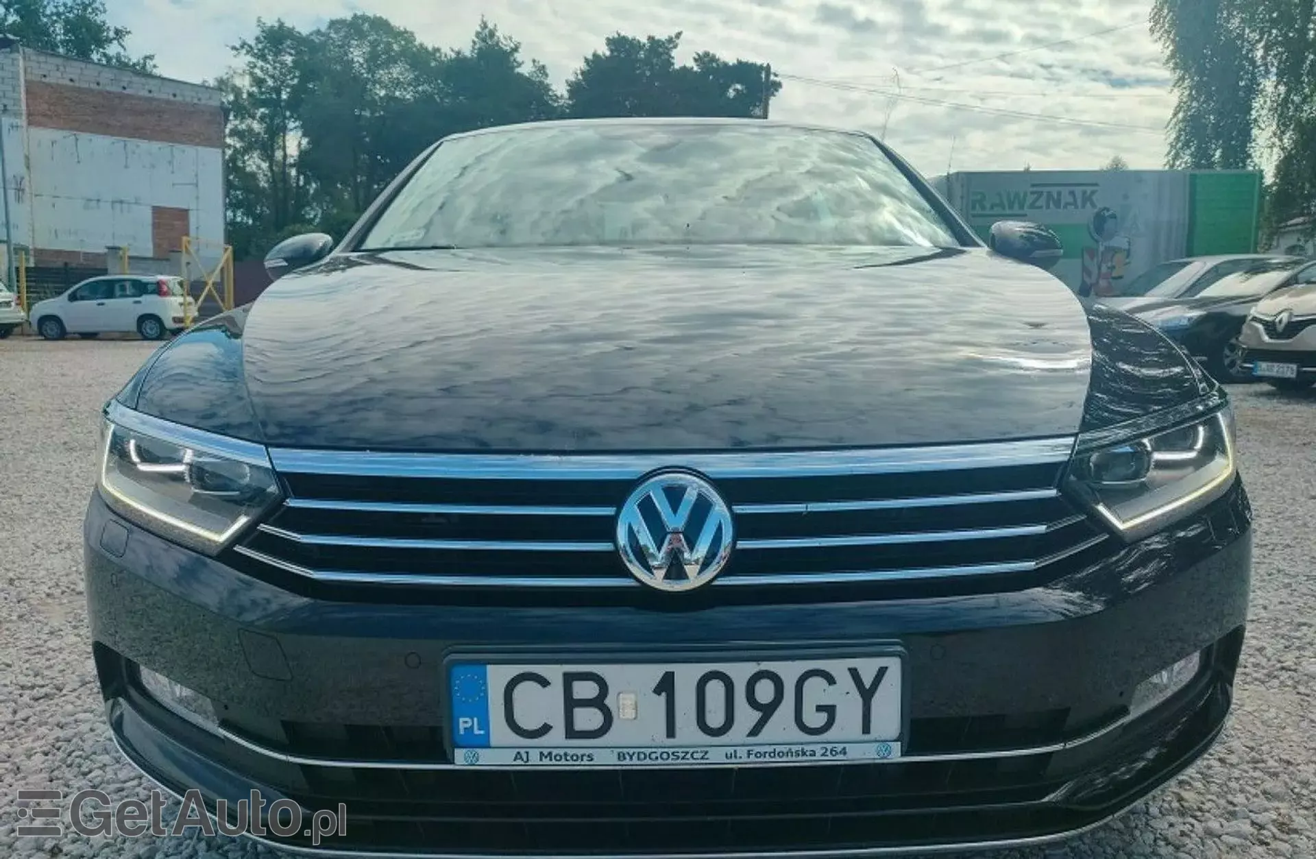 VOLKSWAGEN Passat 