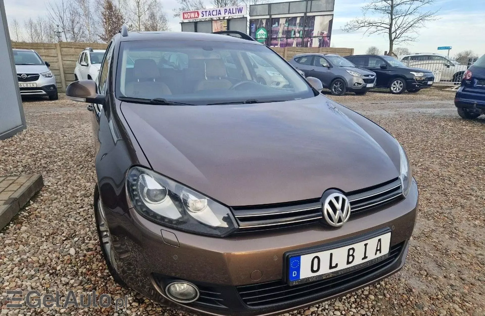 VOLKSWAGEN Golf 