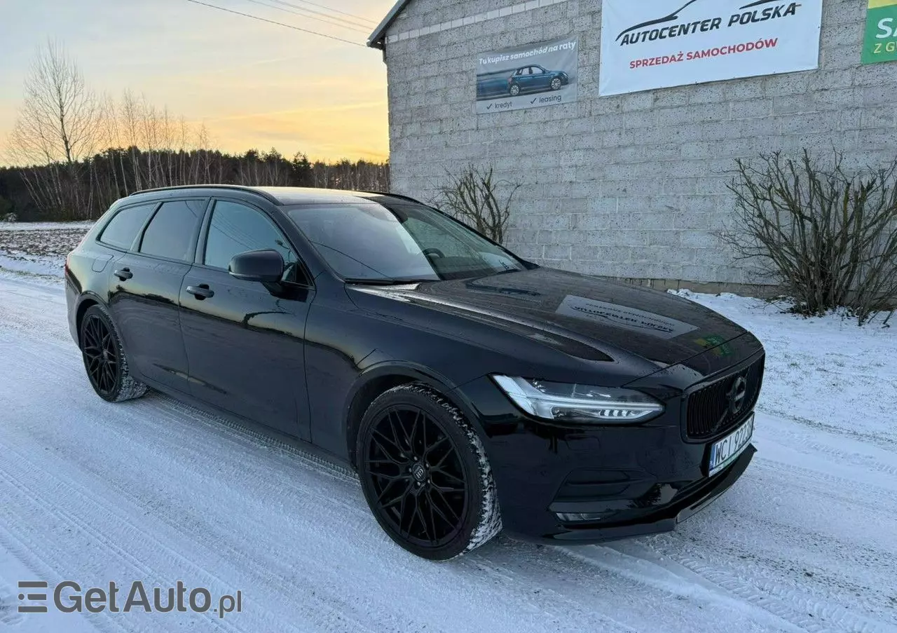 VOLVO V90 