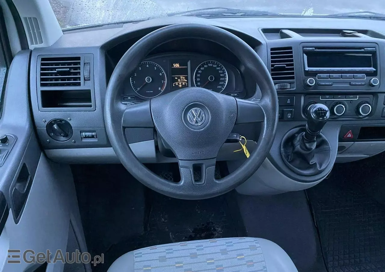 VOLKSWAGEN Transporter 