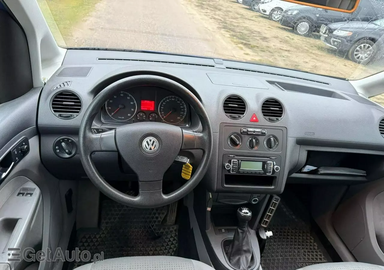 VOLKSWAGEN Caddy 