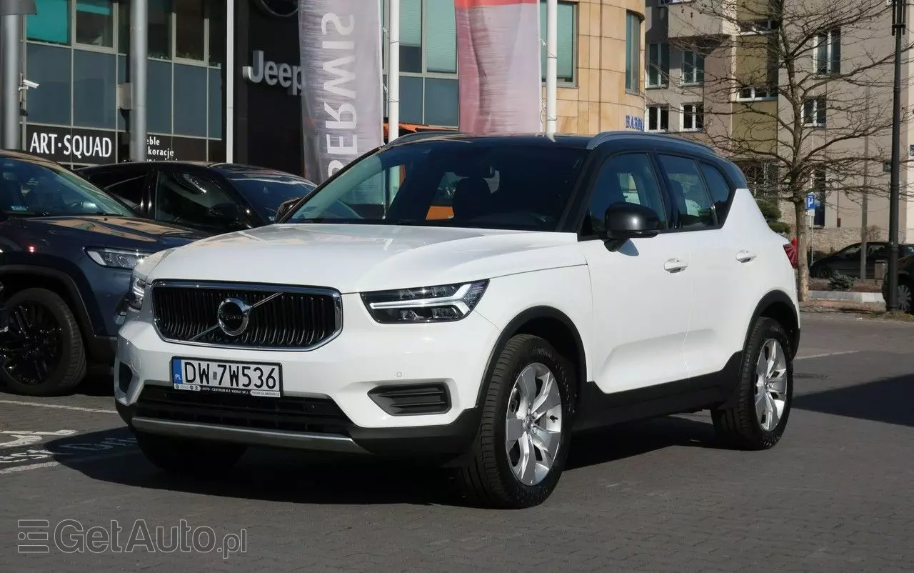 VOLVO XC 40 