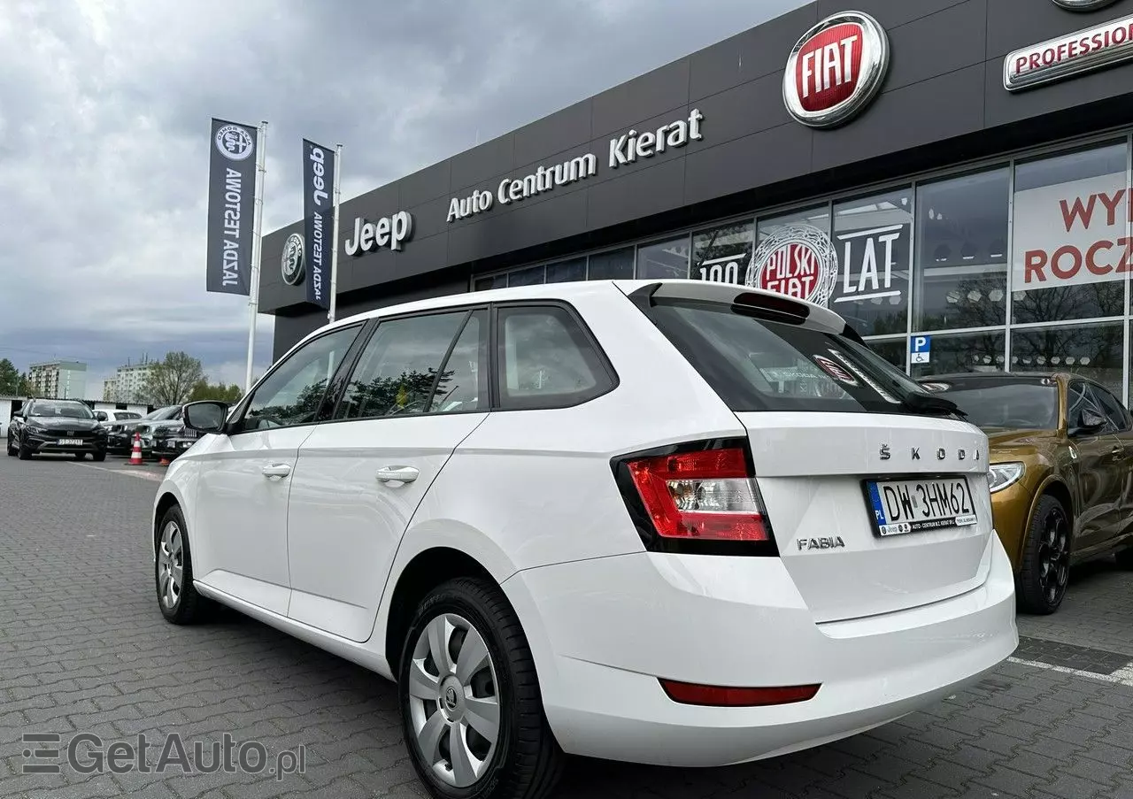 SKODA Fabia 