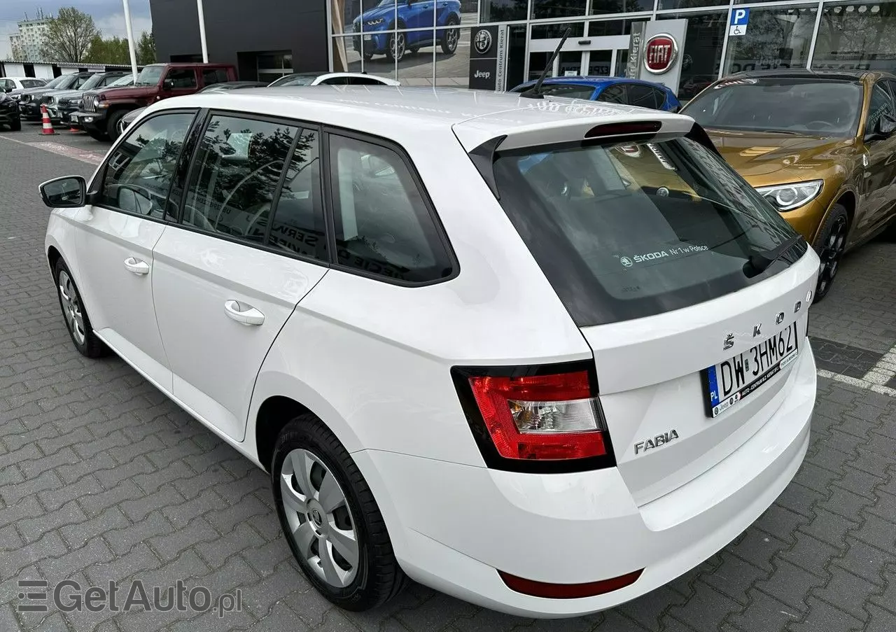 SKODA Fabia 