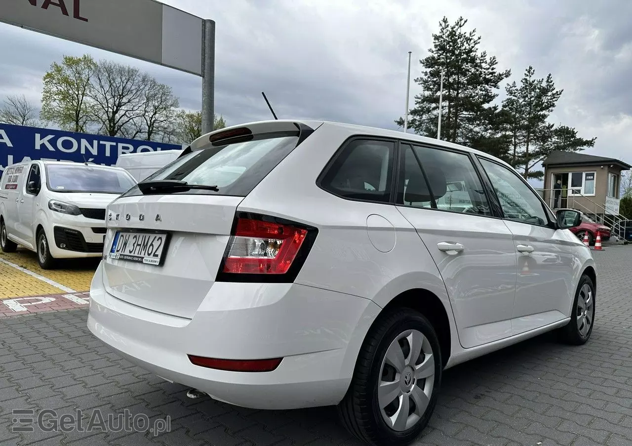 SKODA Fabia 