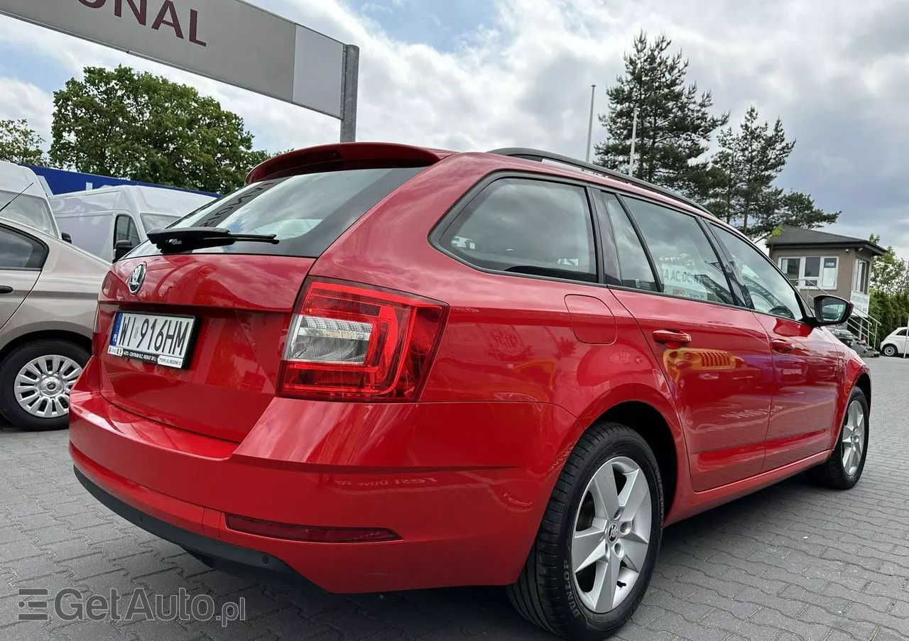 SKODA Octavia 