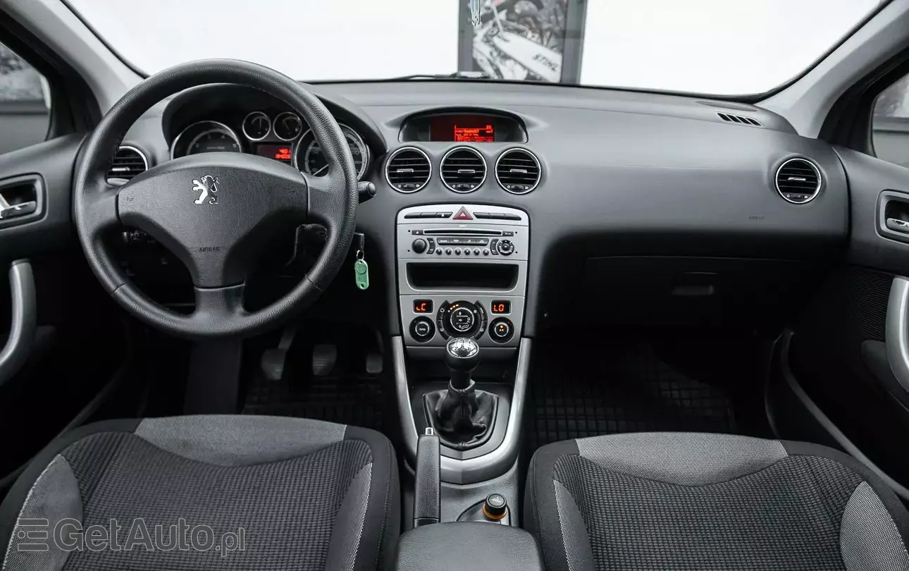 PEUGEOT 308 120 VTi Sport