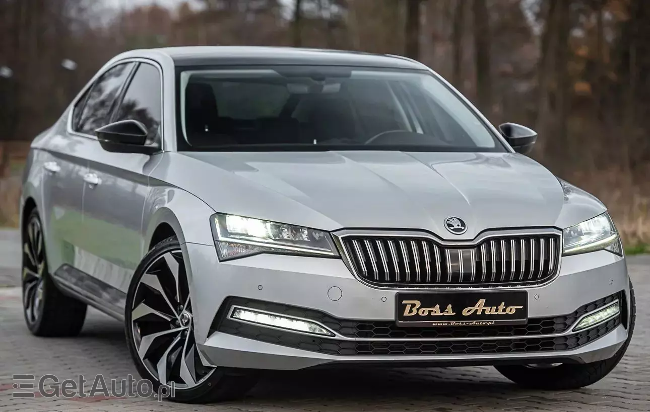 SKODA Superb 2.0 TDI DSG Premium Edition