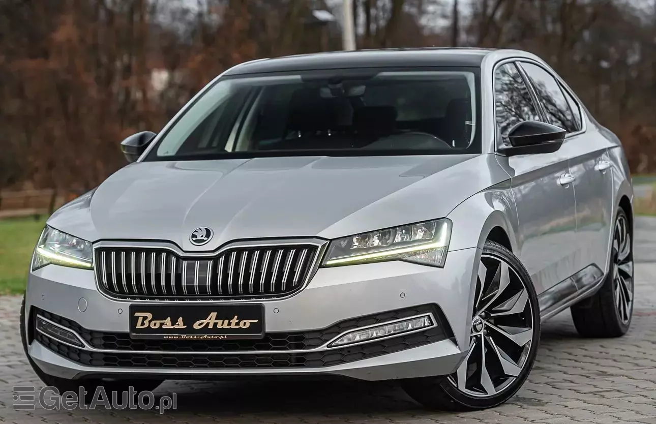 SKODA Superb 2.0 TDI DSG Premium Edition