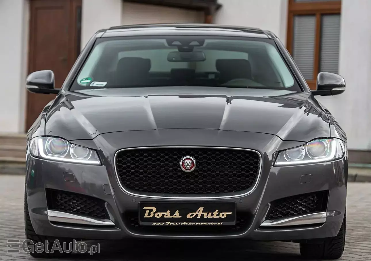 JAGUAR XF 2.0 i4D Prestige