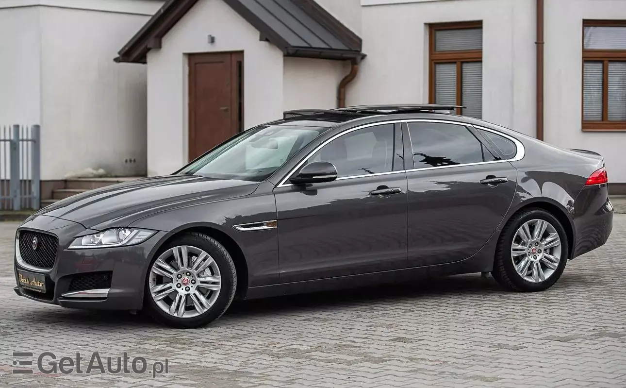 JAGUAR XF 2.0 i4D Prestige