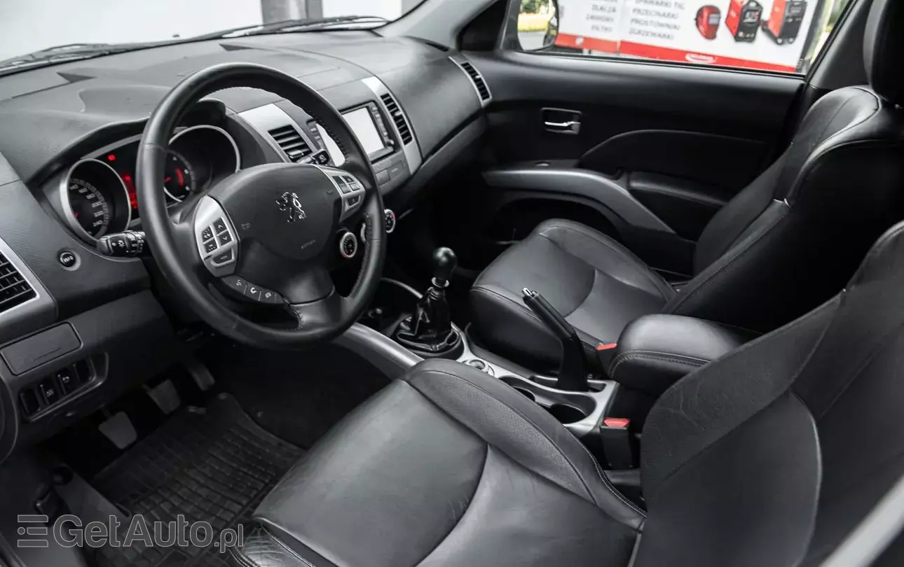 PEUGEOT 4007 2.2HDi Premium