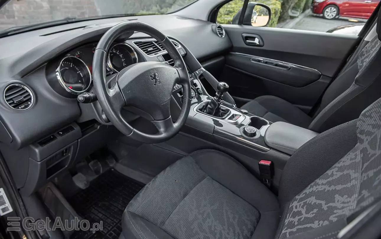 PEUGEOT 3008 2.0 HDi Active