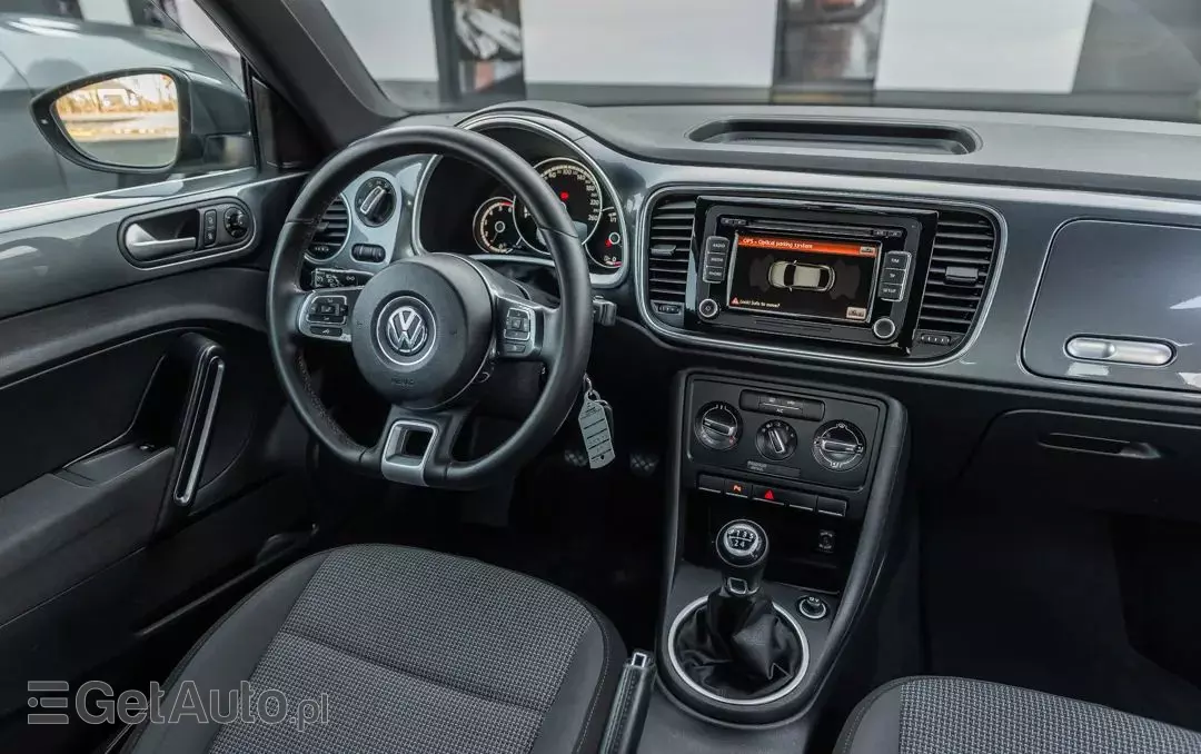 VOLKSWAGEN Beetle 1.6 TDI Design