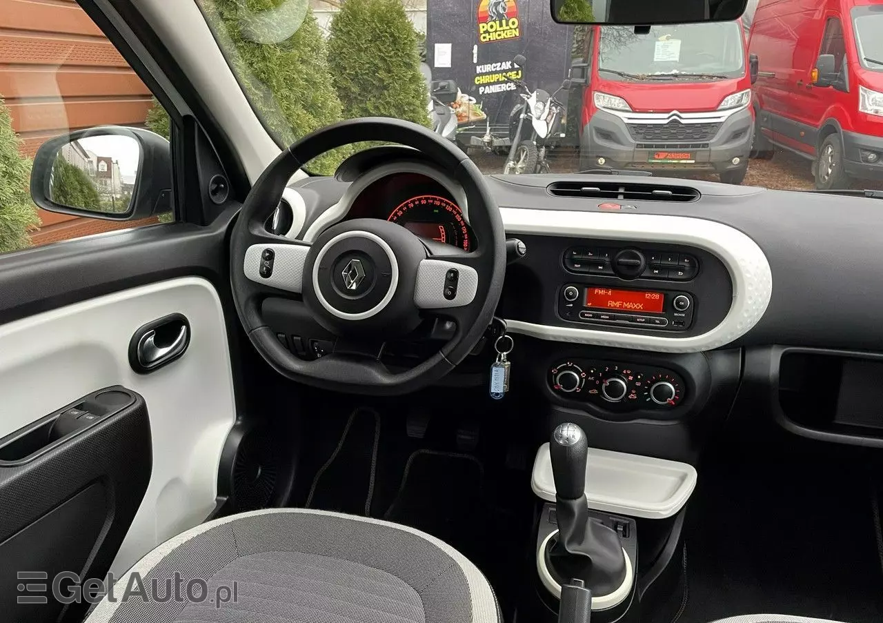 RENAULT Twingo 