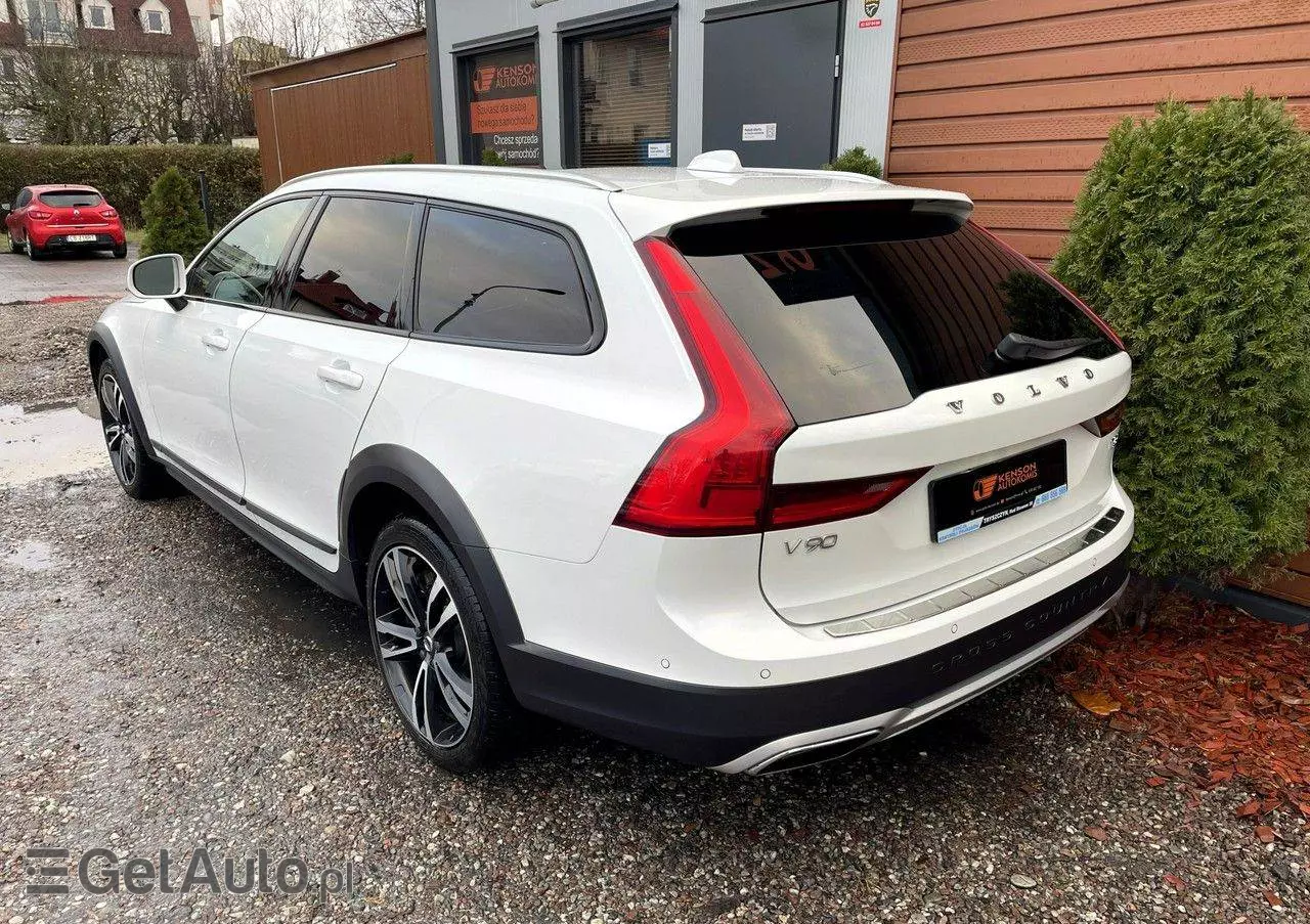 VOLVO V90 Cross Country T5 AWD