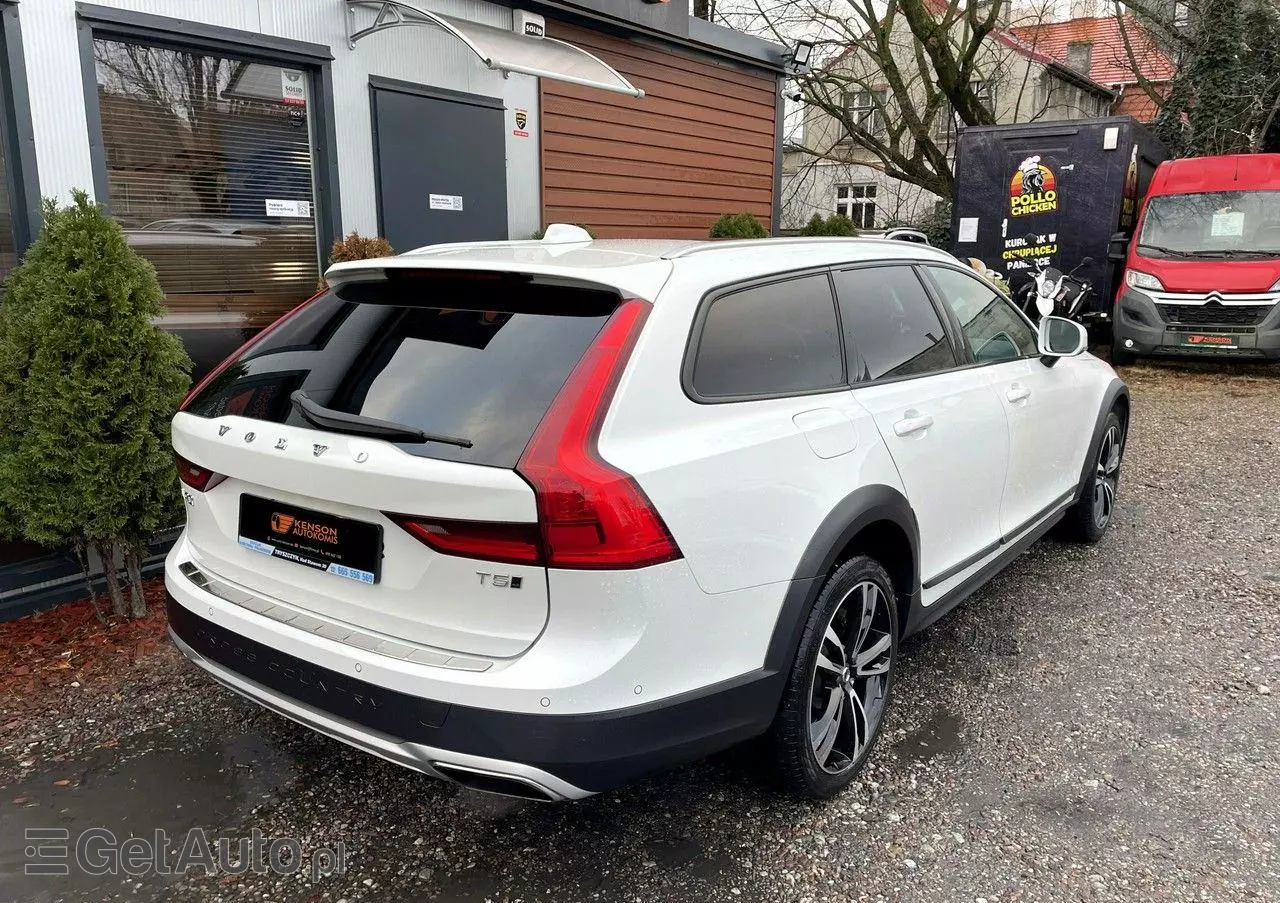 VOLVO V90 Cross Country T5 AWD