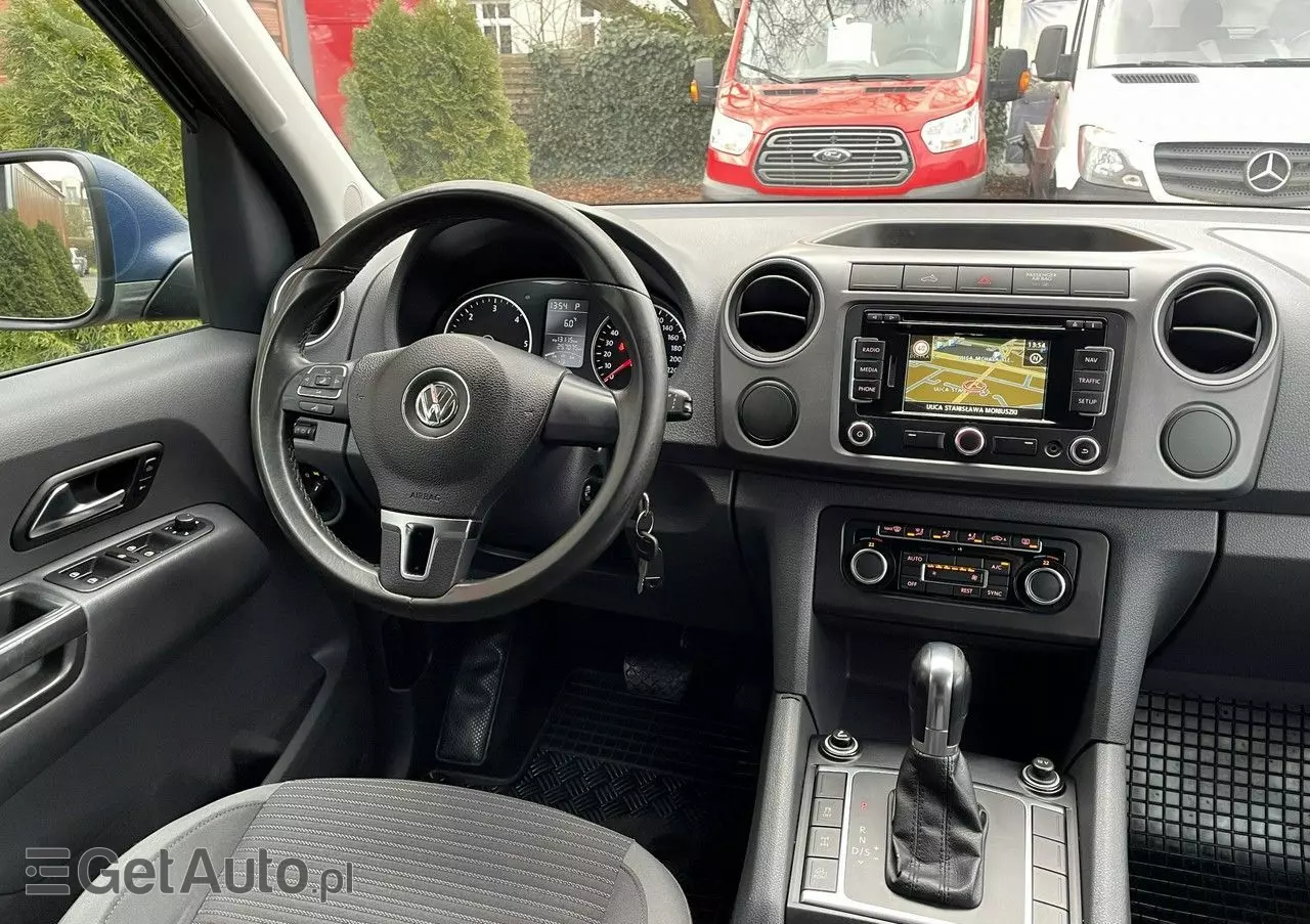 VOLKSWAGEN Amarok 