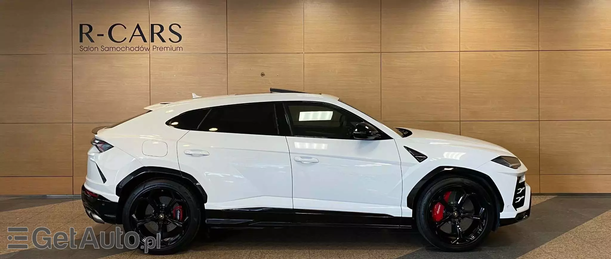 LAMBORGHINI Urus Standard