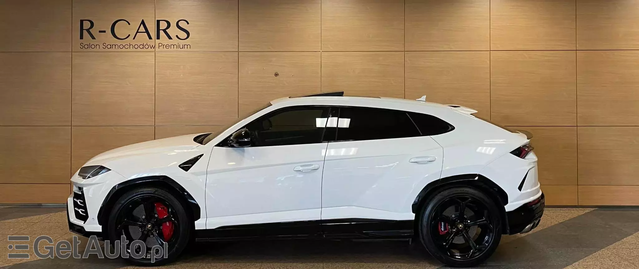 LAMBORGHINI Urus Standard