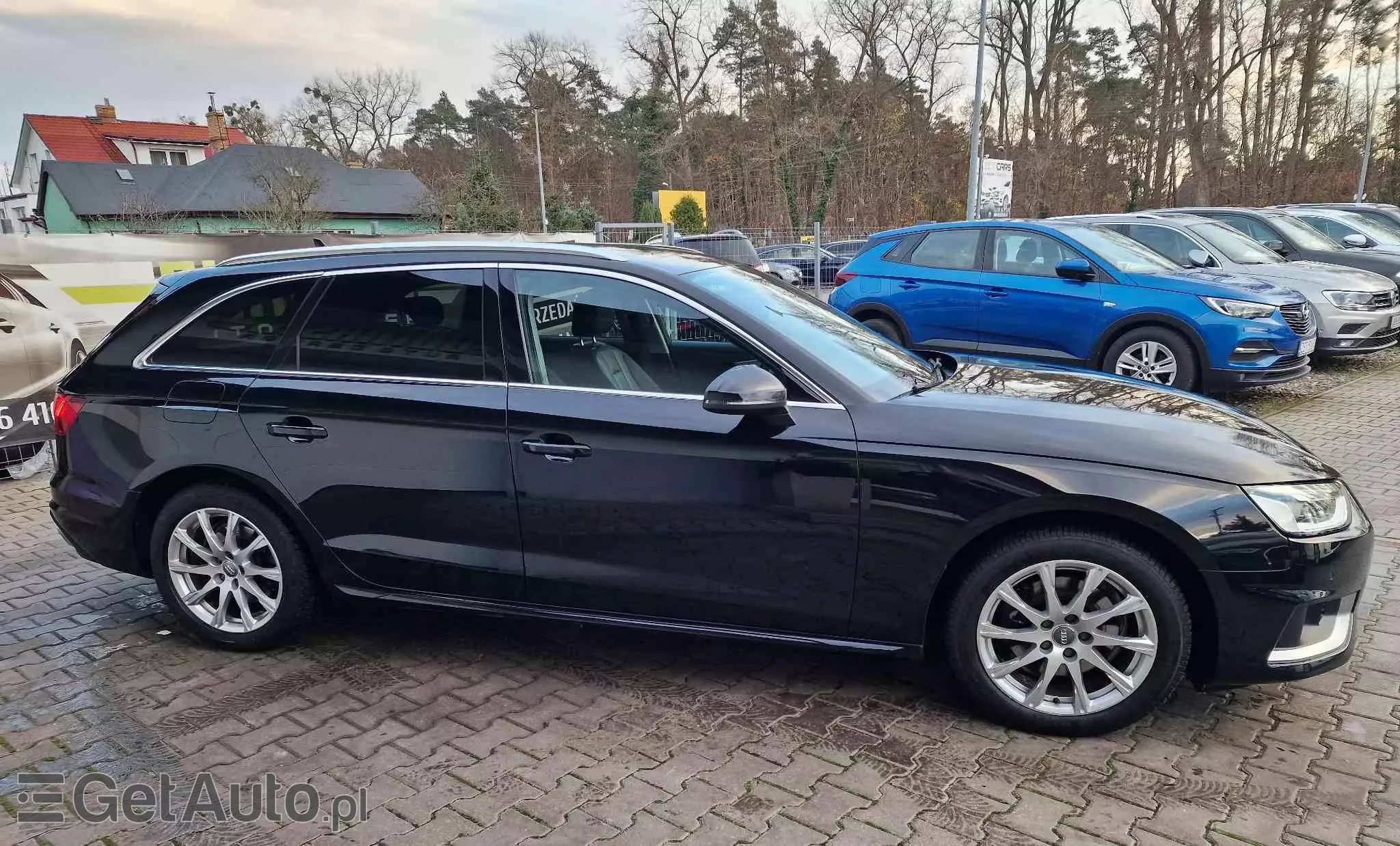 AUDI A4 Avant 30 TDI S tronic advanced