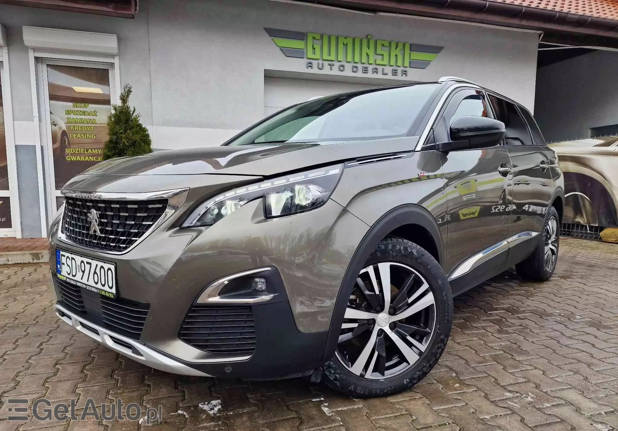 PEUGEOT 5008 1.5 BlueHDi Allure S&S