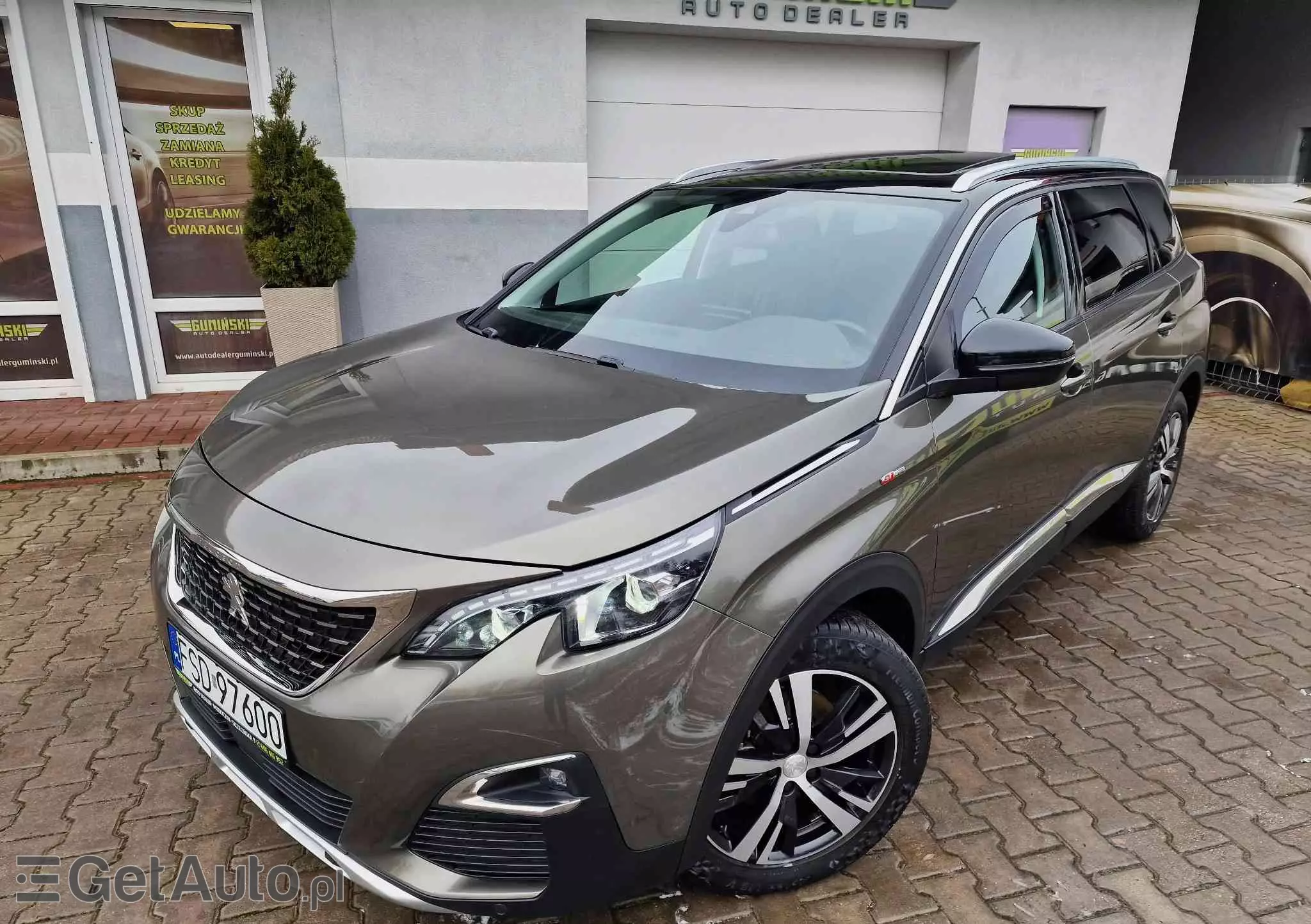 PEUGEOT 5008 1.5 BlueHDi Allure S&S