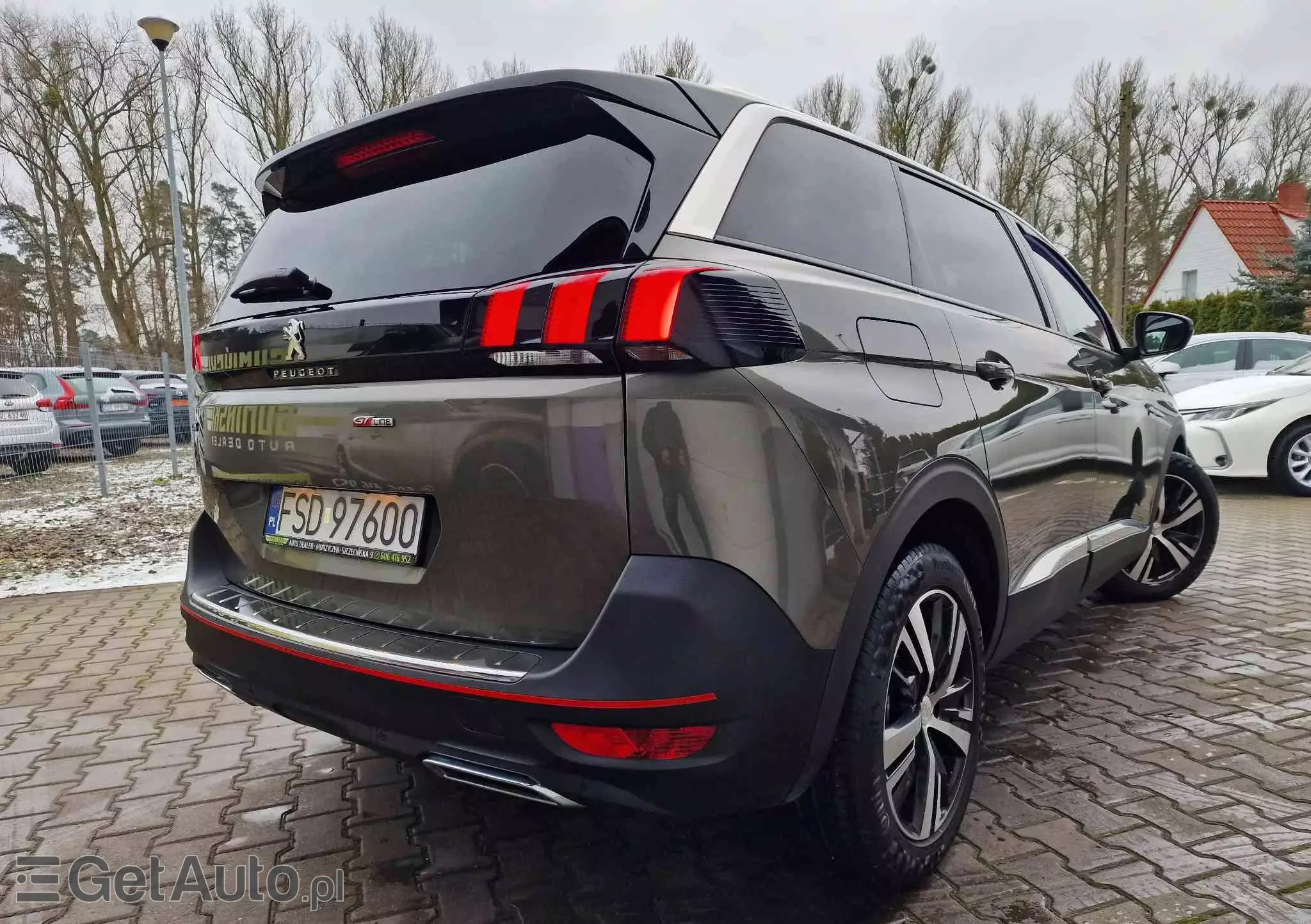 PEUGEOT 5008 1.5 BlueHDi Allure S&S