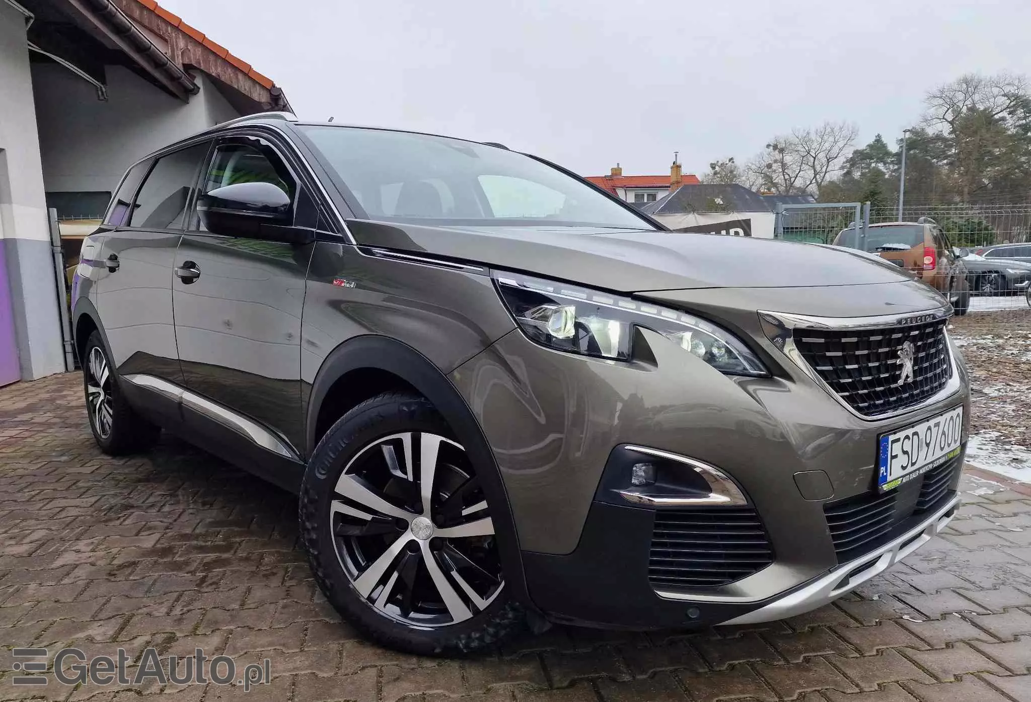 PEUGEOT 5008 1.5 BlueHDi Allure S&S