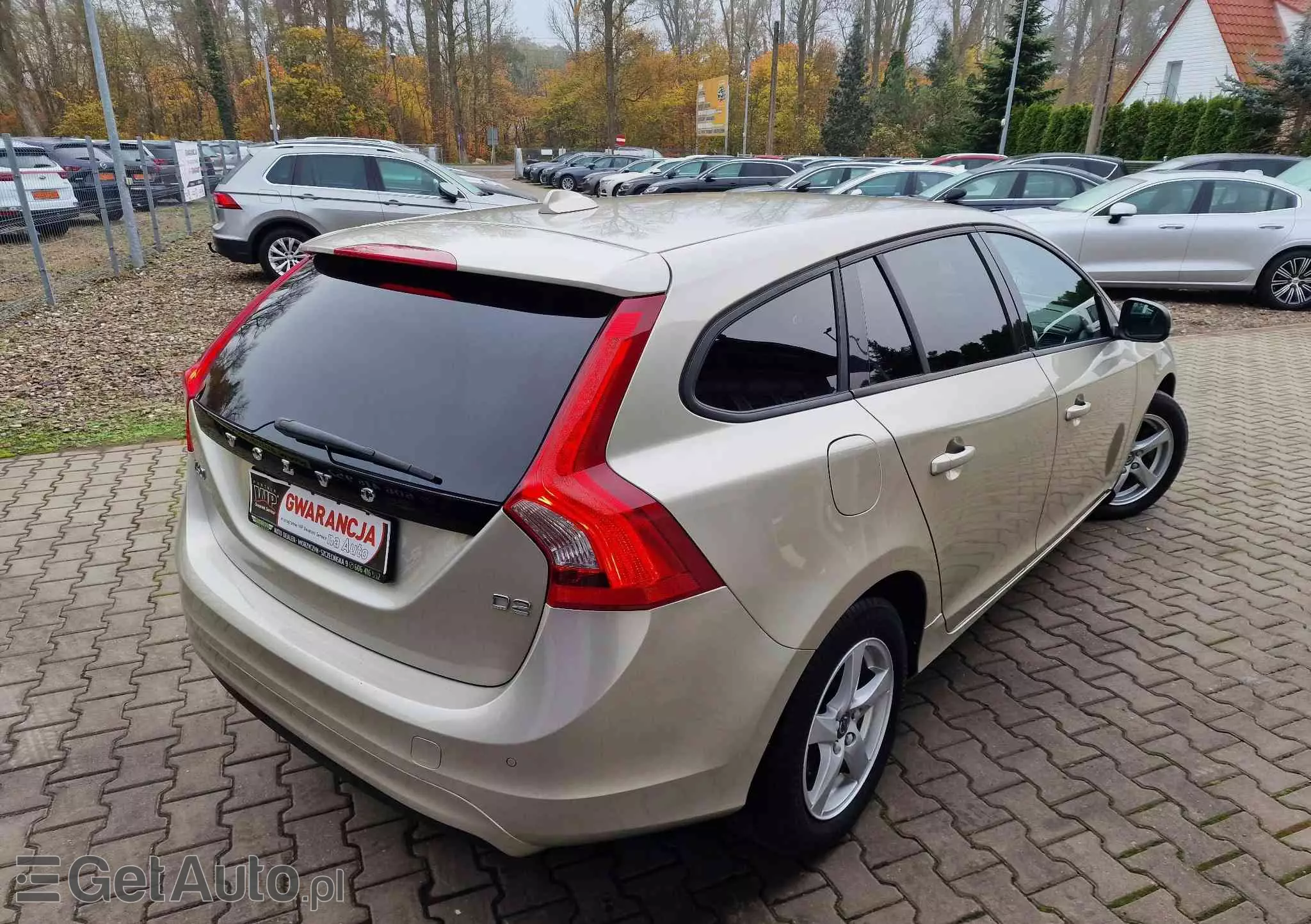 VOLVO V60 D2 Geartronic Momentum