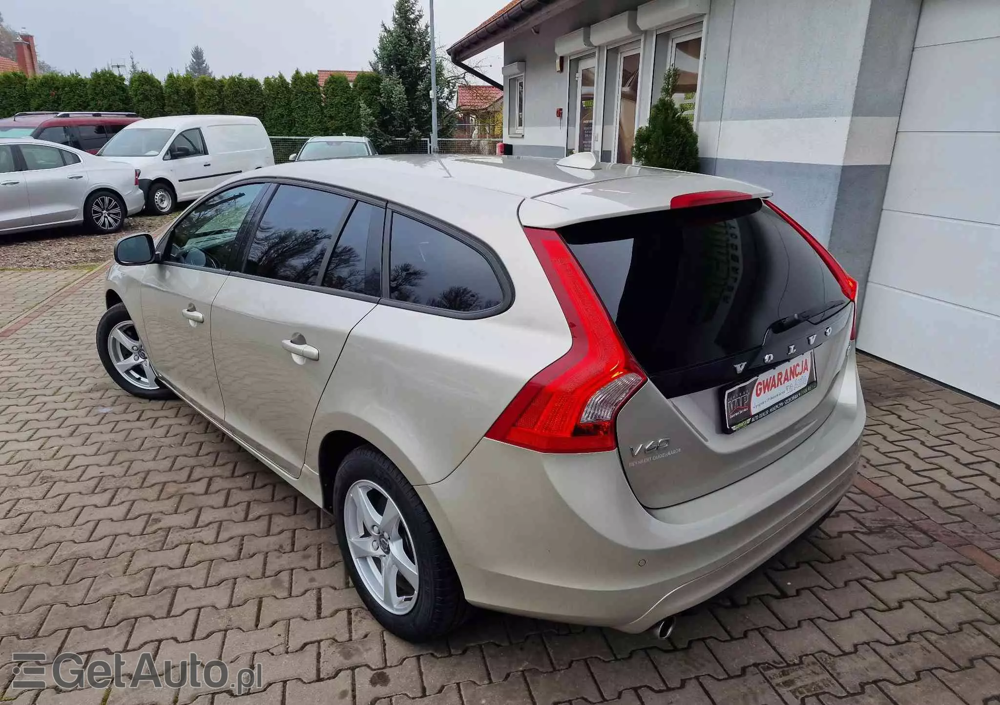 VOLVO V60 D2 Geartronic Momentum