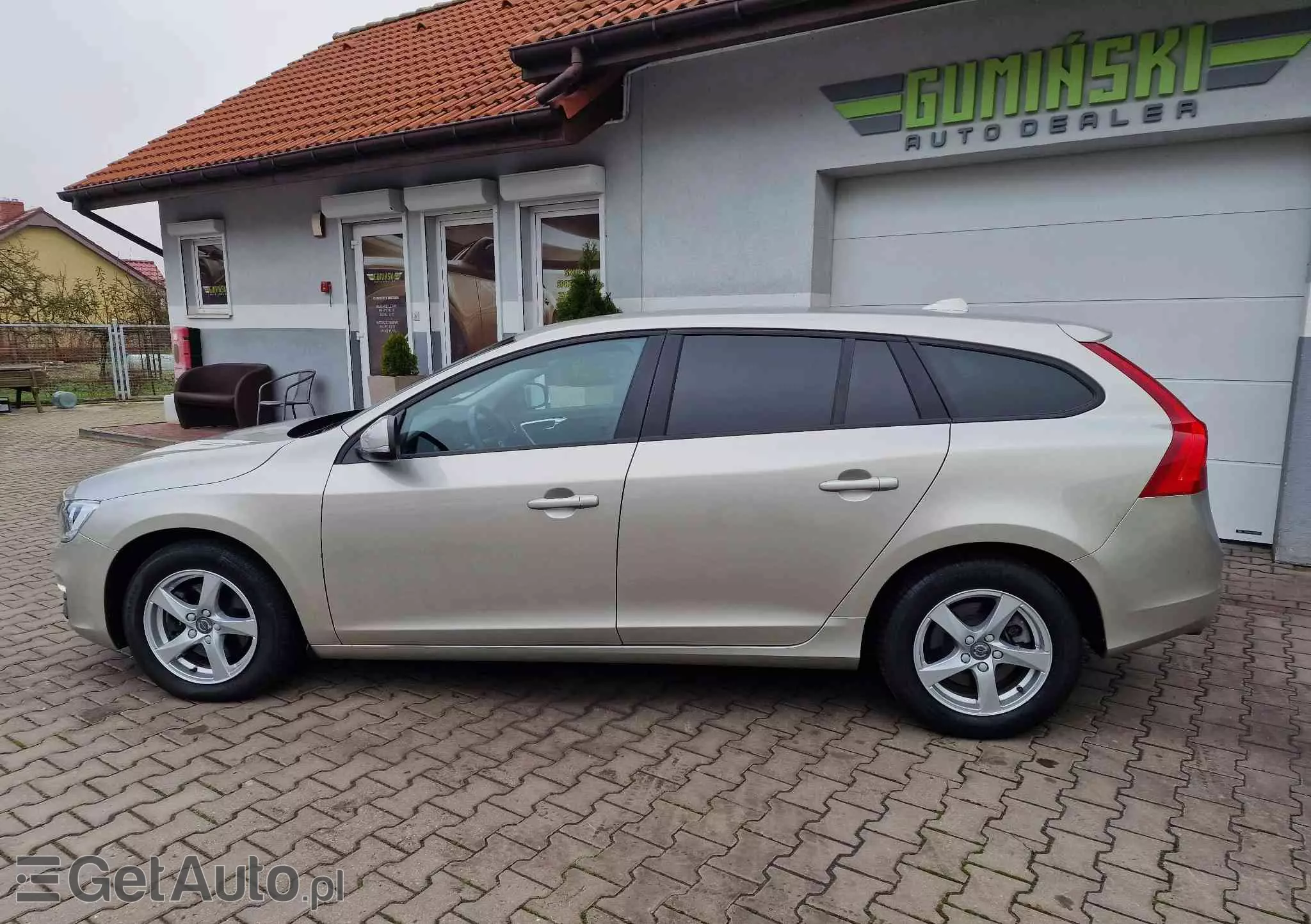 VOLVO V60 D2 Geartronic Momentum