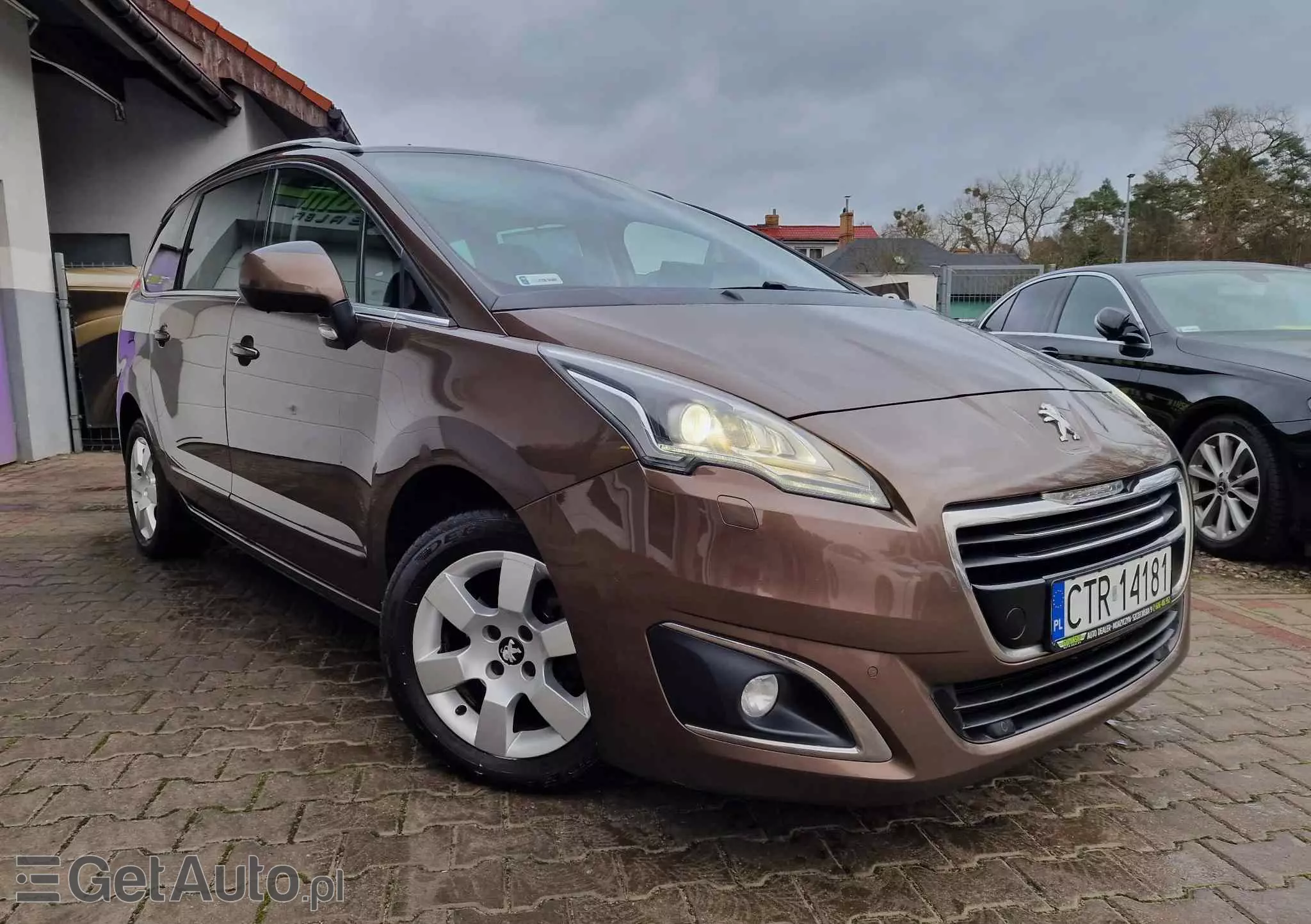 PEUGEOT 5008 E-HDI 115 ETG6 Stop&Start Allure