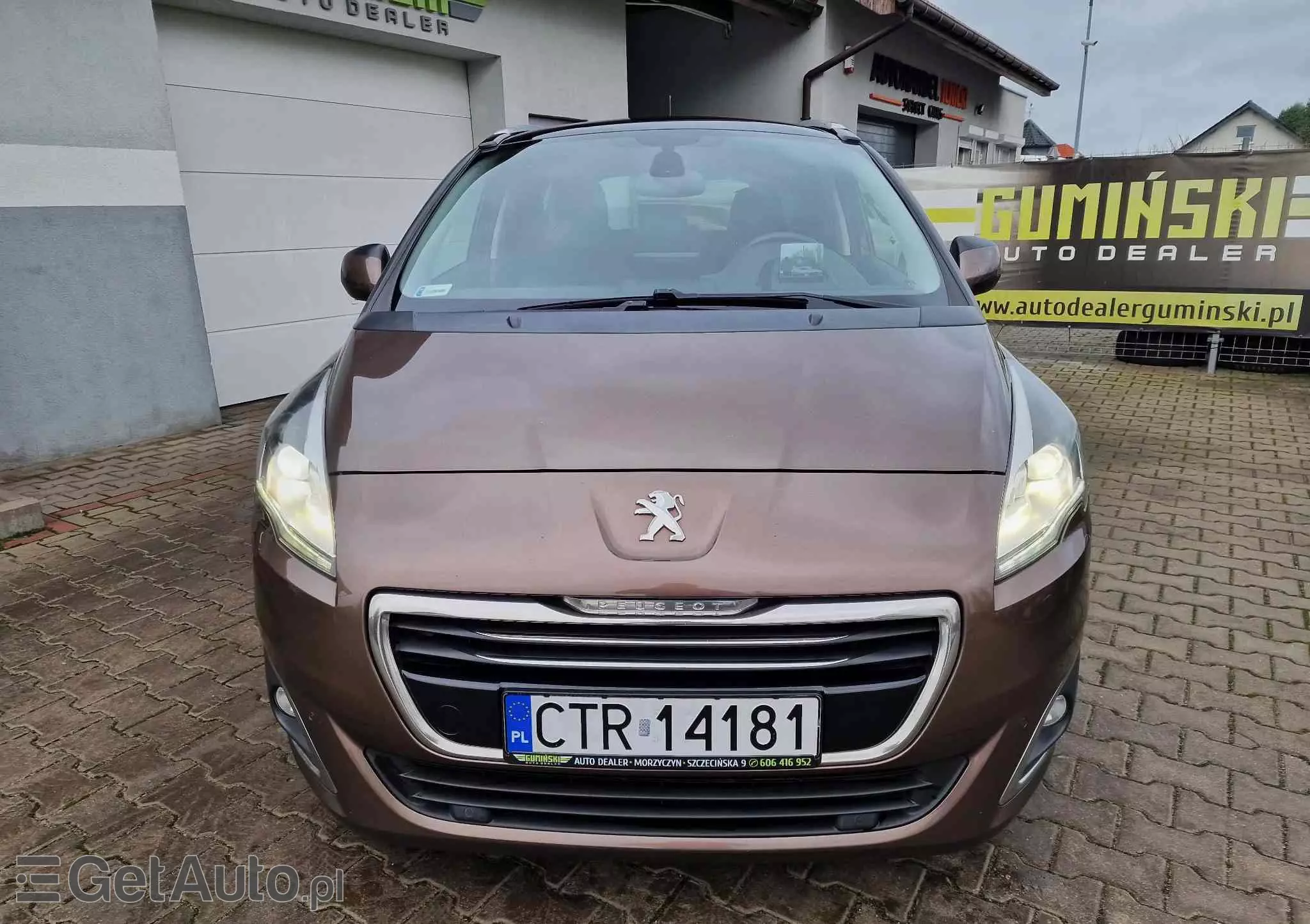 PEUGEOT 5008 E-HDI 115 ETG6 Stop&Start Allure