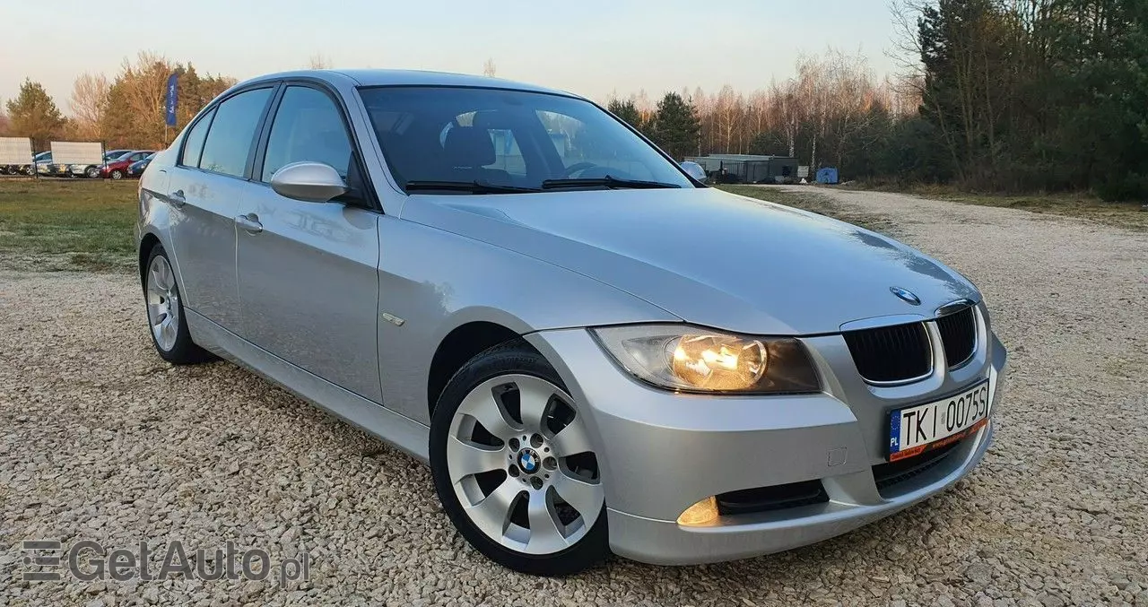 BMW Seria 3 320i