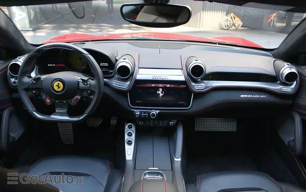 FERRARI GTC4Lusso 