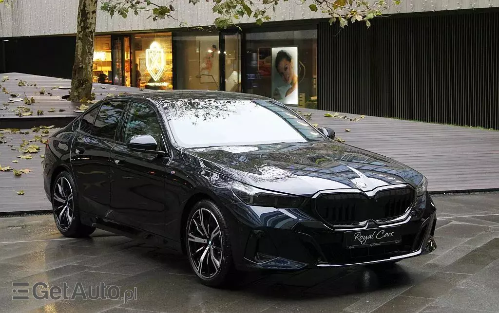 BMW Seria 5 520d xDrive mHEV M Sport