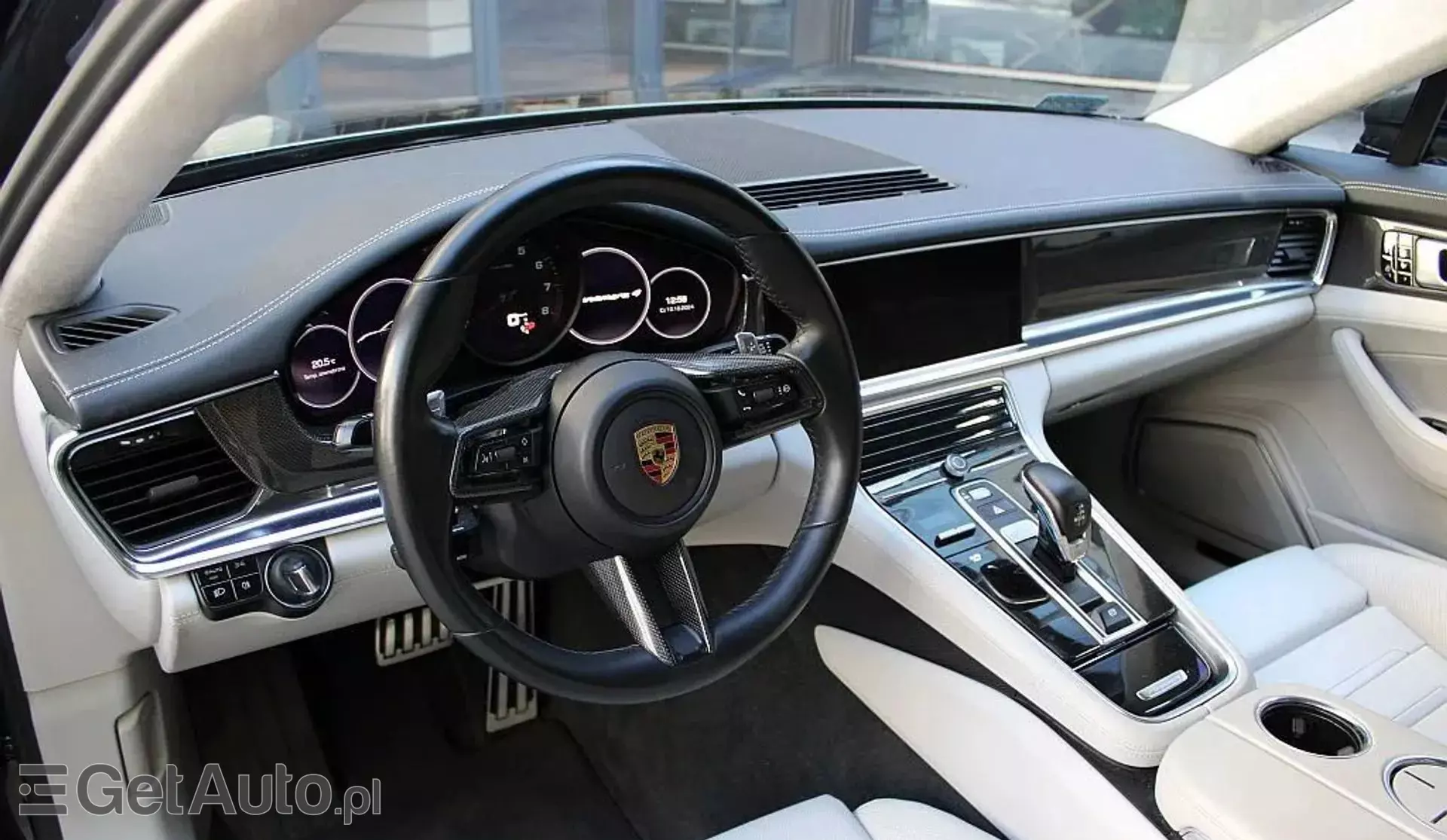 PORSCHE Panamera 