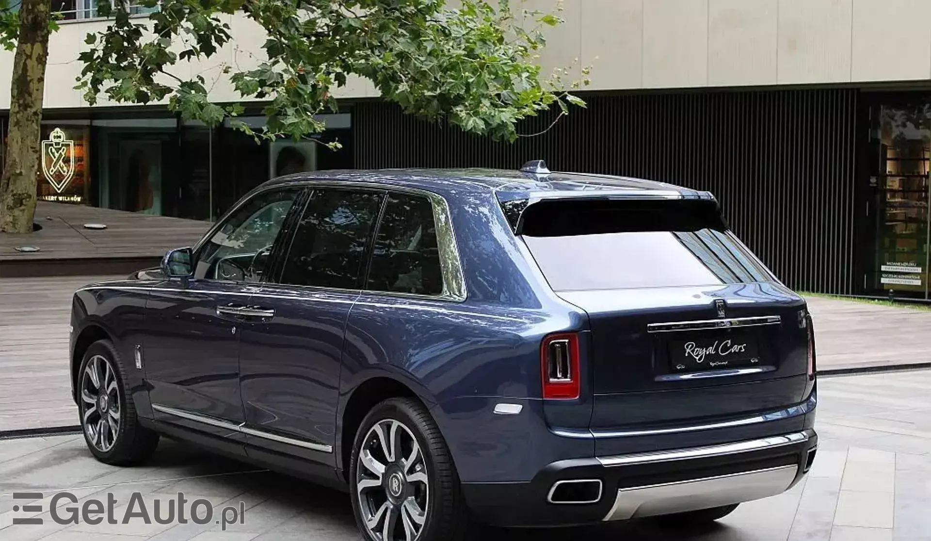 ROLLS-ROYCE Cullinan 