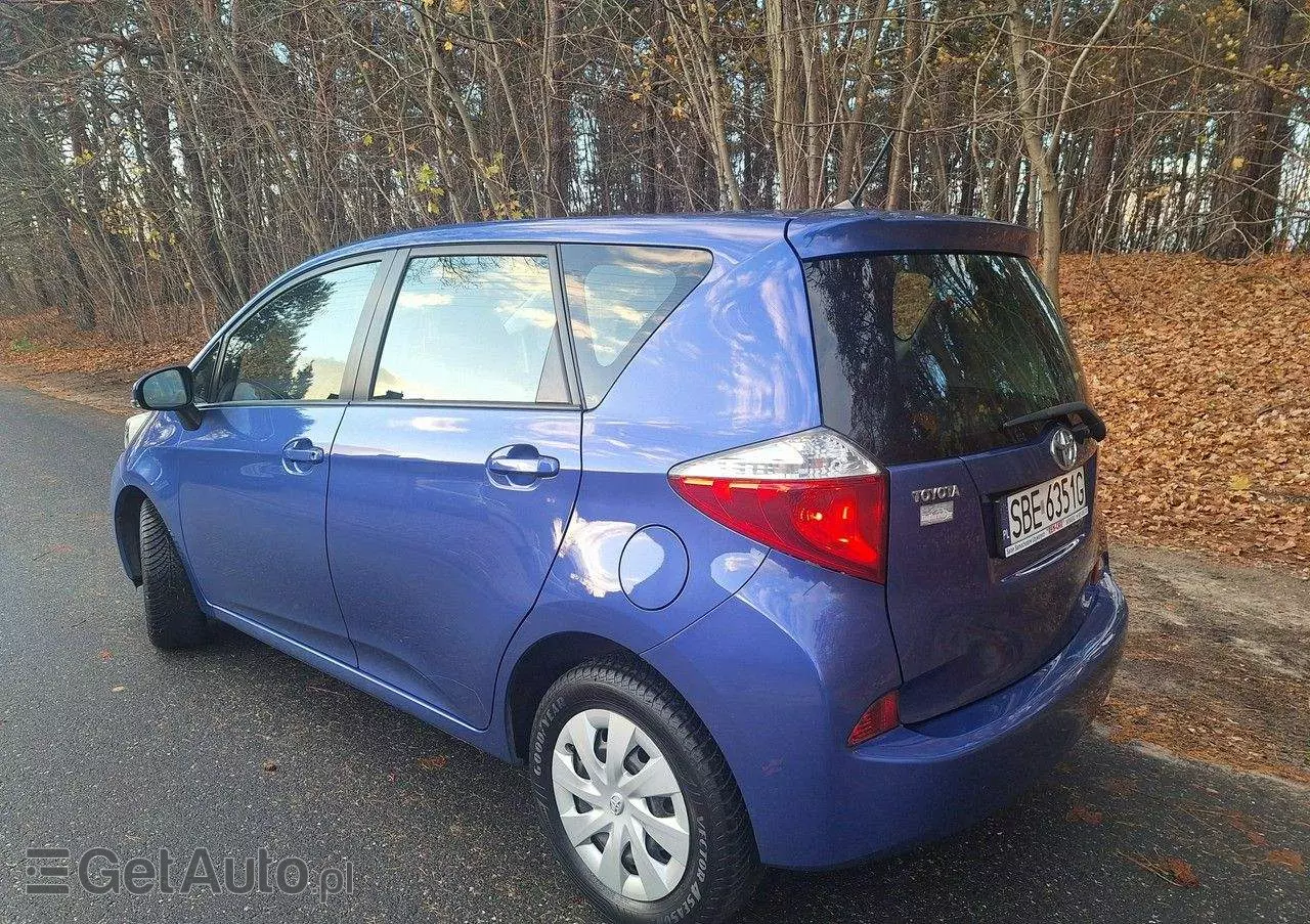 TOYOTA Verso S 