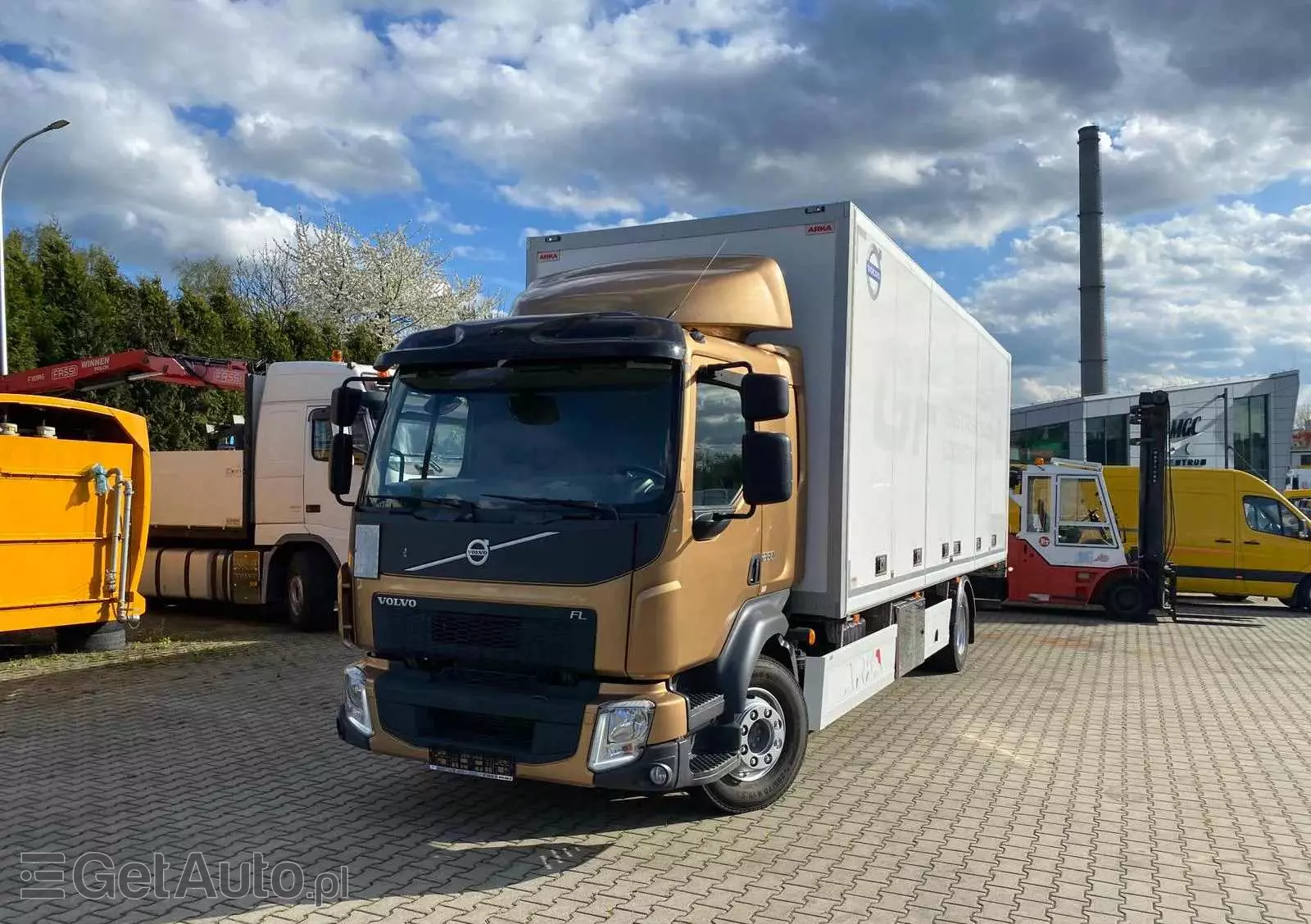 VOLVO FL 280 / OTWIERANY BOK / EURO6 / ZEPRO 1500kg / 1WŁ. / ZAB. ARKA 