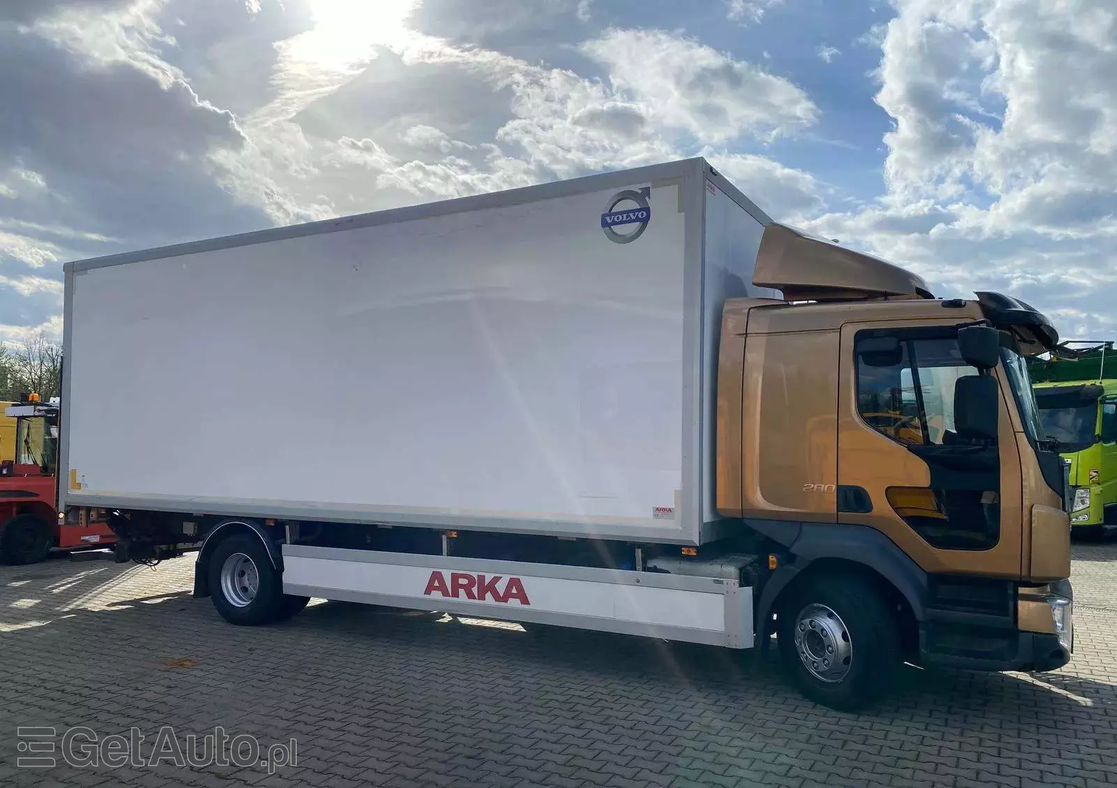 VOLVO FL 280 / OTWIERANY BOK / EURO6 / ZEPRO 1500kg / 1WŁ. / ZAB. ARKA 