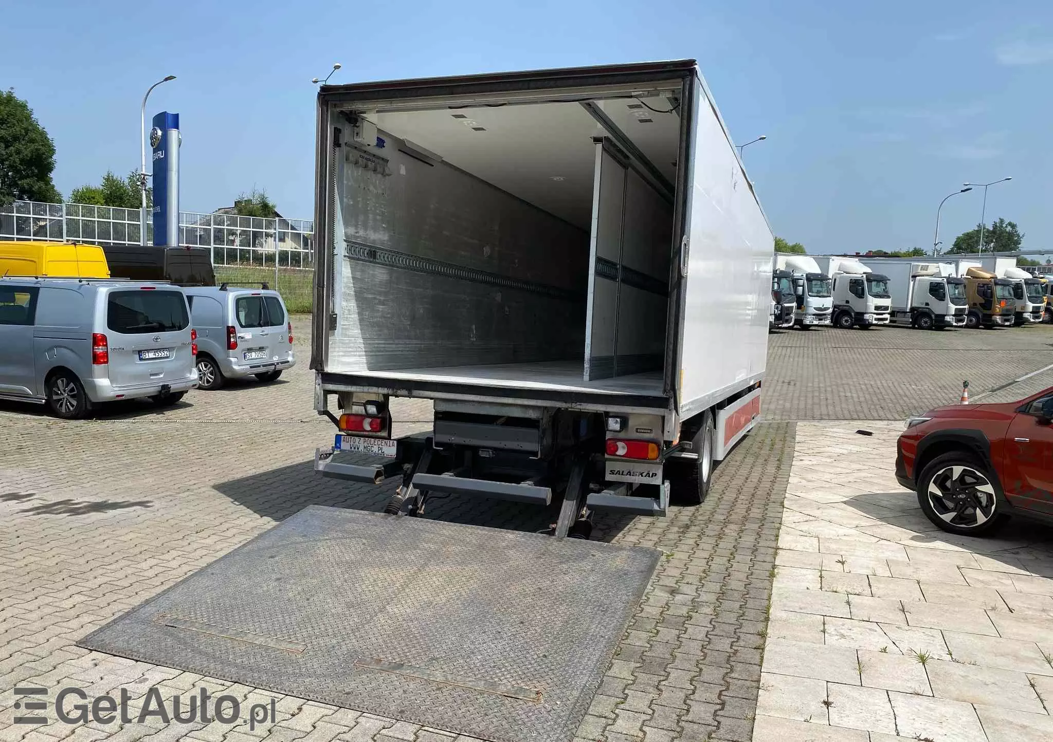 DAF LF 250 i / Fa/ Chłodnia 2 strefy / 18EP/ 142 TKM / EURO 6 