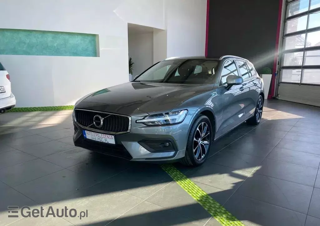 VOLVO V60 B4 D Geartronic Momentum