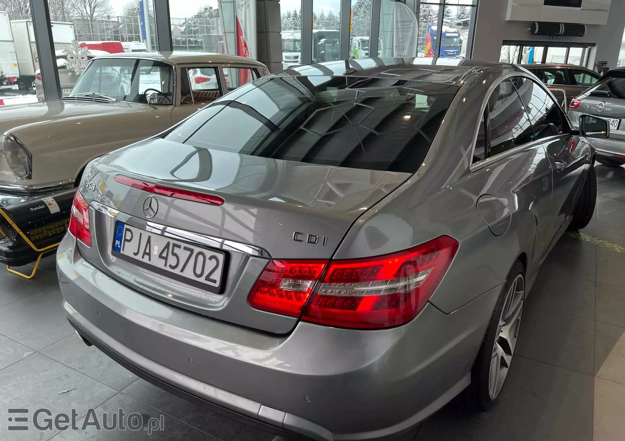 MERCEDES-BENZ Klasa E 350 CDI DPF Coupe BlueEFFICIENCY 7G-TRONIC Elegance