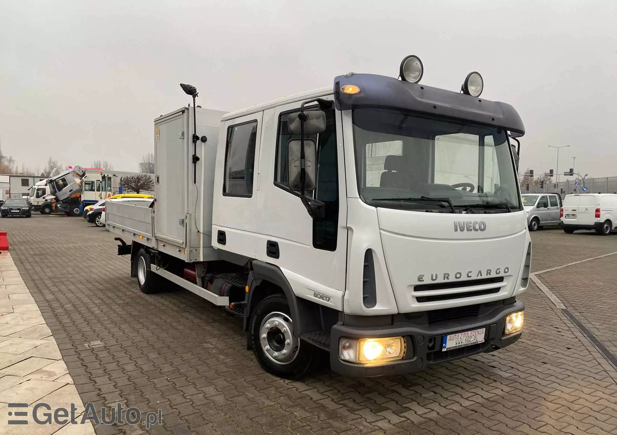 IVECO Eurocargo ML 80 E17 / DOKA / HDS  SKRZYNIA / BRYGADÓWKA / BDB STAN! 