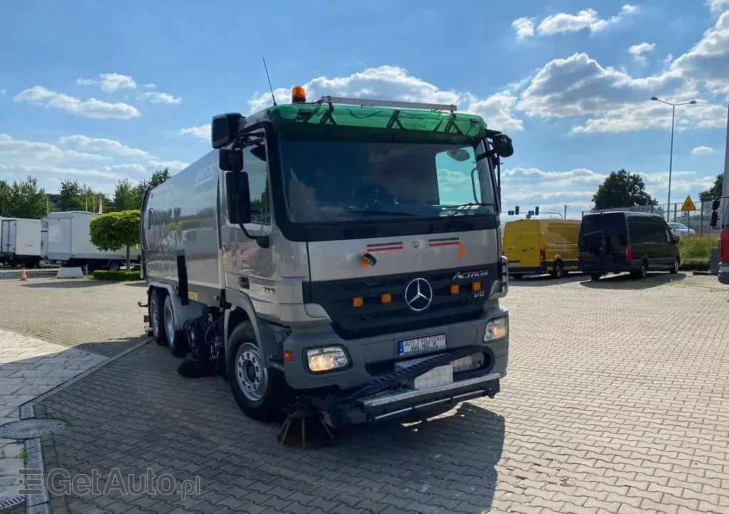 MERCEDES-BENZ Actros 25.50L / ZAMIATARKA + POLEWACZKA / E3 / BROCK SL 480 JUMBO S / V8 / 12M3 