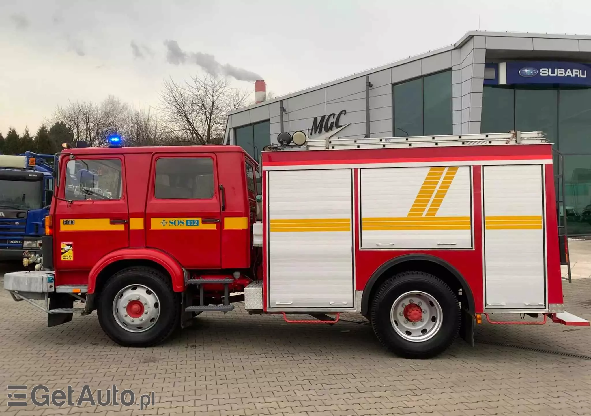 VOLVO F613 - STRAŻ POŻARNA - STAN BDB - POMPA Z PRZODU 