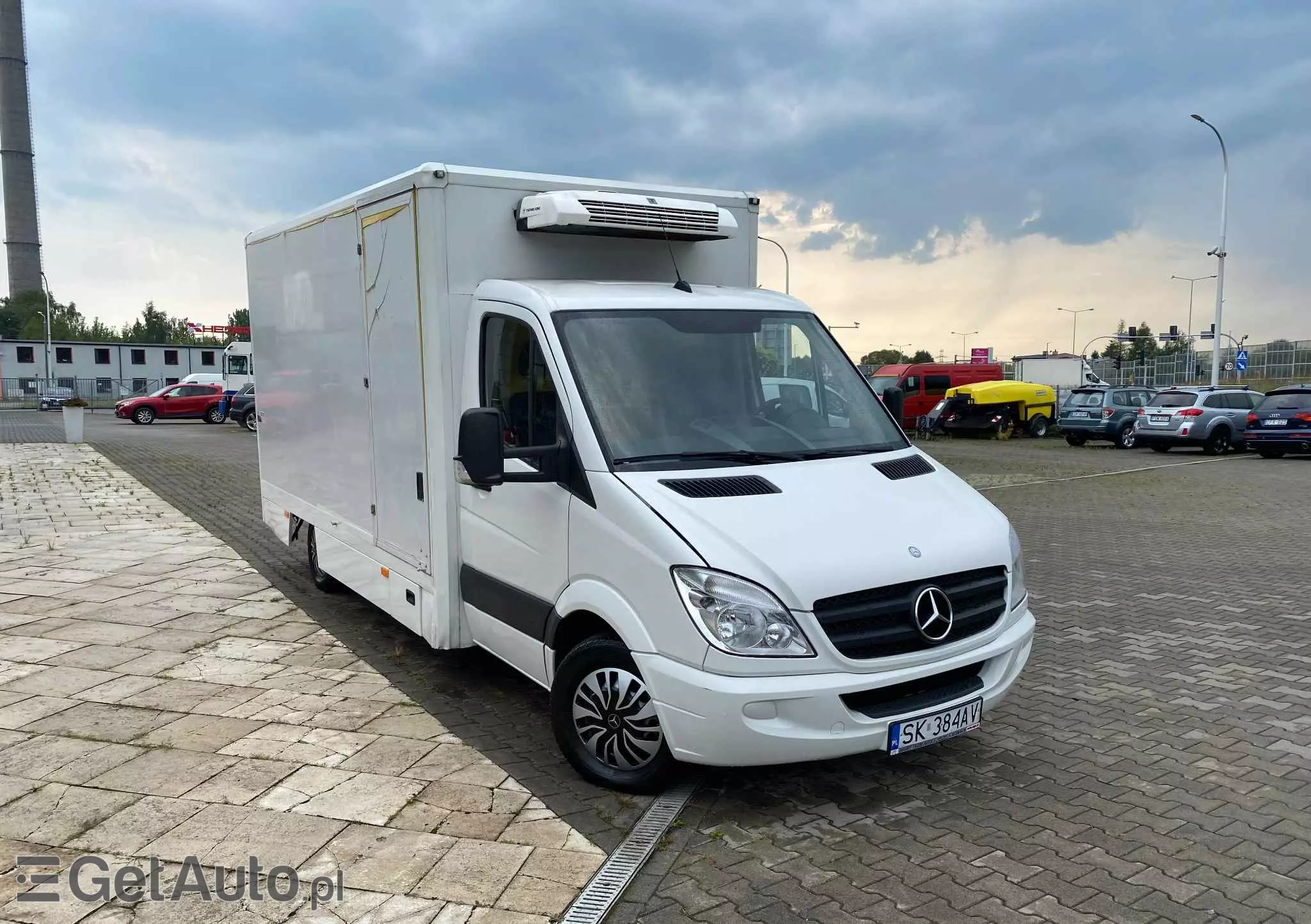 MERCEDES-BENZ Sprinter 310 CDi / Idealny pod kamper / Izoterma / Niskopodwozie / Kontener 